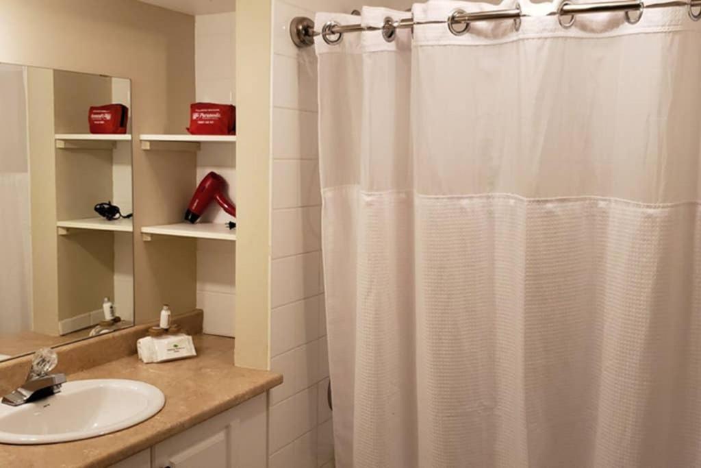 2-Bedroom Apartment Sweet #2 By Amazing Property Rentals Gatineau Dış mekan fotoğraf